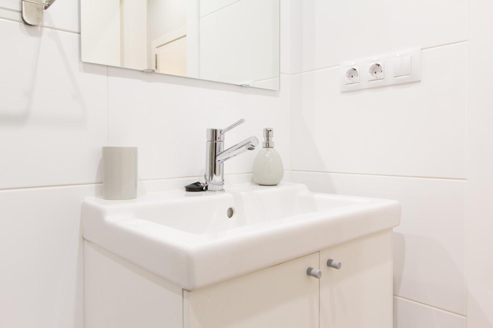Novus Homes Sants Appartamento Barcellona