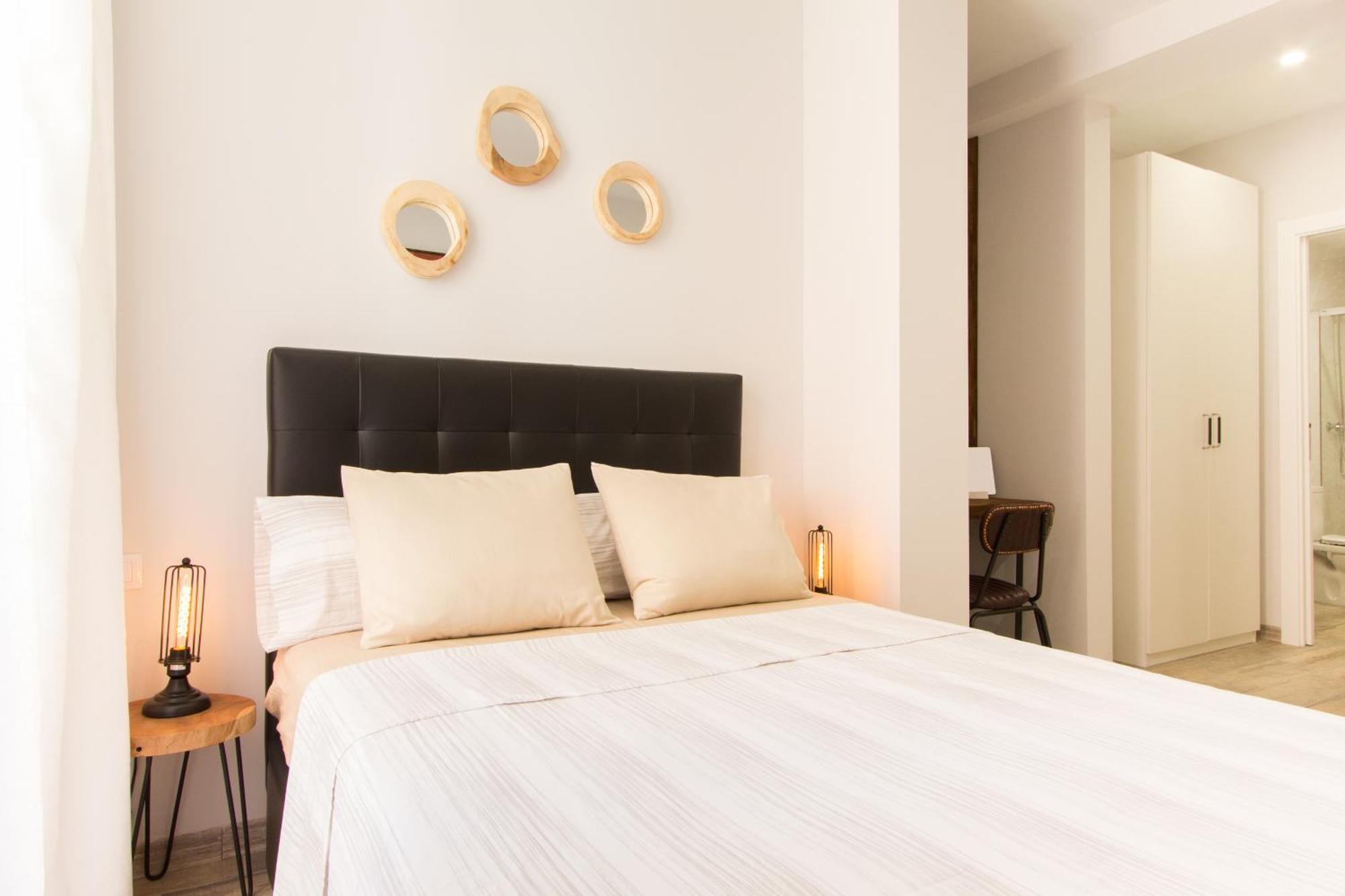 Novus Homes Sants * Barcellona